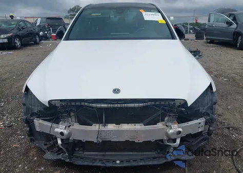 2020 Mercedes-Benz C 300 z USA, uszkodzony, nr VIN 55SWF8DB1LU323786